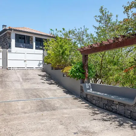 Casa Ginjas, By Op Ferienhaus